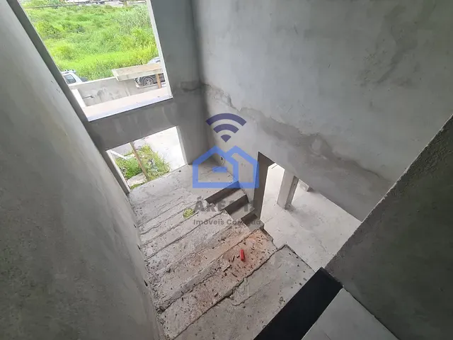 Casa com 248m² 3 quartos e 2 banheiros, à venda, no bairro Capricórnio II em Caraguatatuba