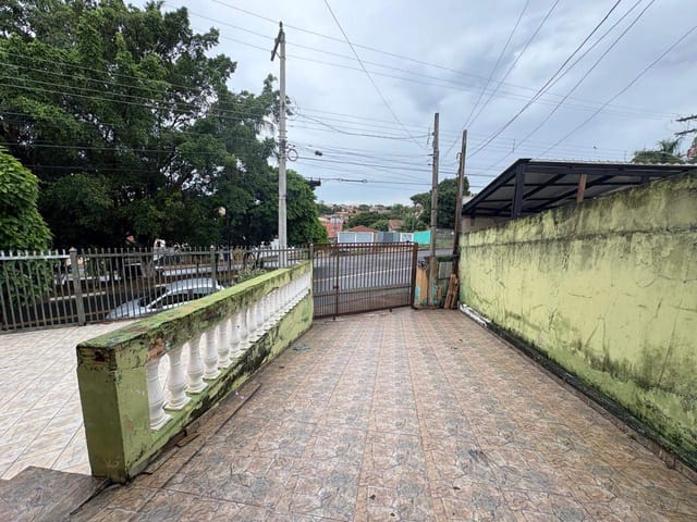 Casa com 300m² 2 quartos e 2 banheiros, à venda, no bairro Jardim Santa Rosa em Campinas