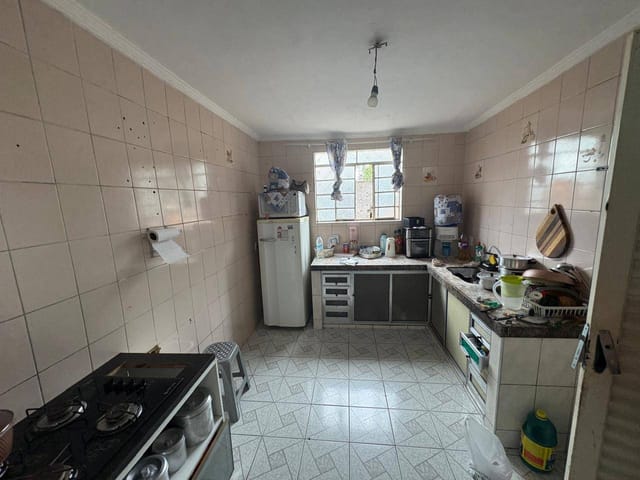 Casa com 300m² 2 quartos e 2 banheiros, à venda, no bairro Jardim Santa Rosa em Campinas