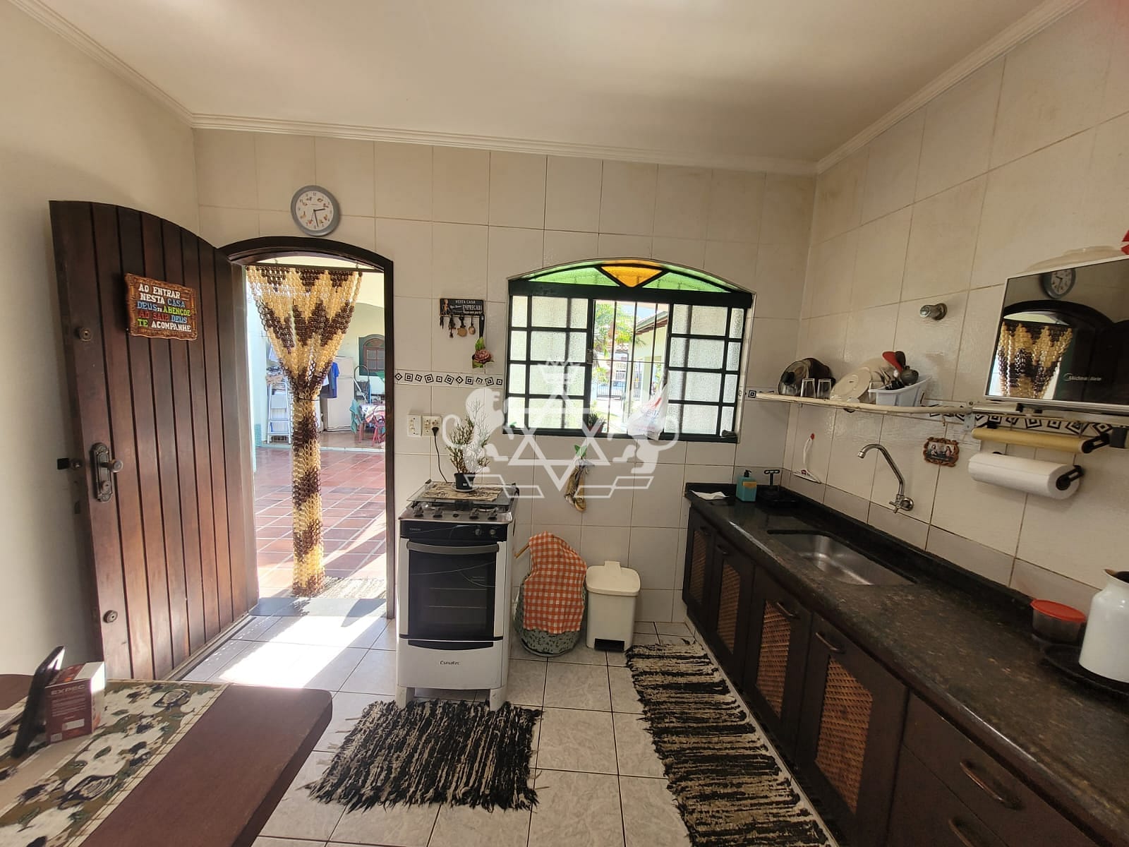 Casa à venda com 3 quartos, 200m² - Foto 3