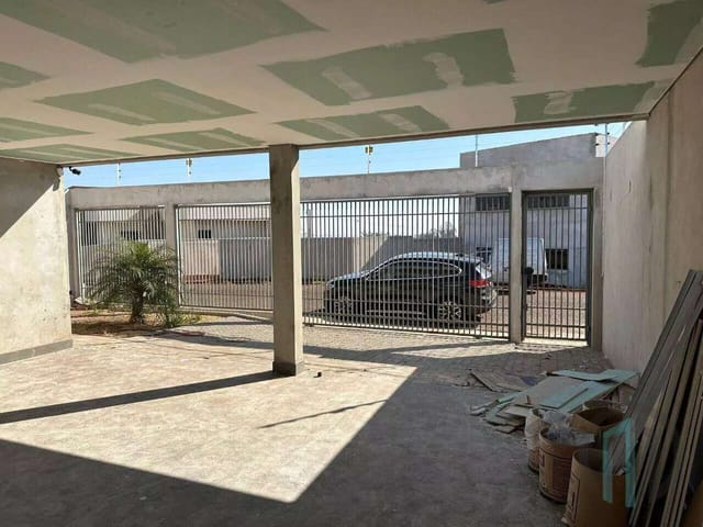 Casa 2 quartos e 1 banheiro, à venda, no bairro Jardim Terra Vermelha em Cambé