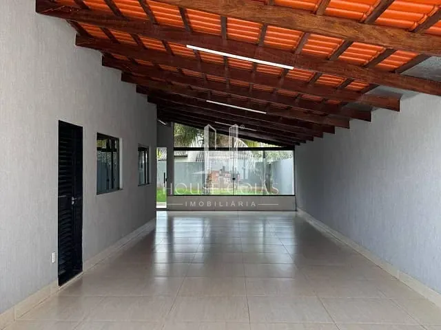 Casa 3 quartos e 2 banheiros, à venda, no bairro Mansões Paraíso em Aparecida de Goiânia