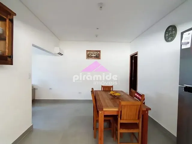 Casa com 10m² 2 quartos e 1 banheiro, à venda, no bairro Santana em São José Dos Campos