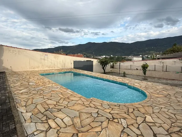 Casa 3 quartos e 2 banheiros, à venda, no bairro Cachoeira em Extrema