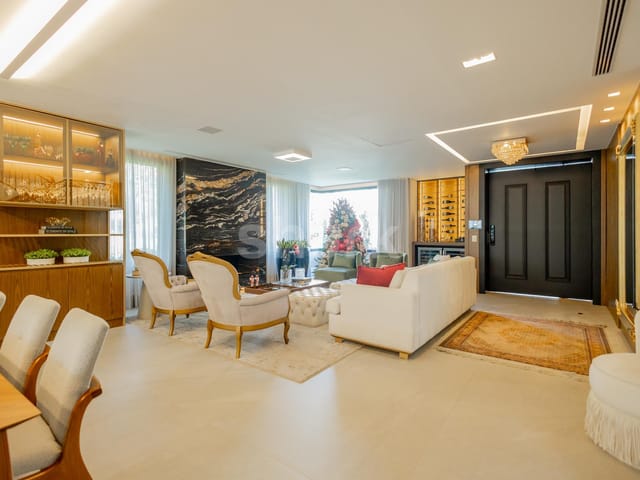 Casa com 502m² 6 quartos e 7 banheiros, à venda, no bairro Alphaville  em SANTANA DE PARNAÍBA