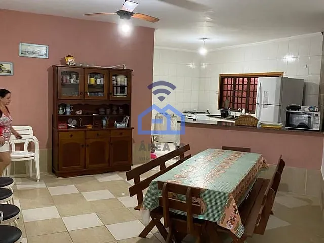 Casa com 371m² 3 quartos e 2 banheiros, à venda, no bairro Balneário Gardem Mar em Caraguatatuba
