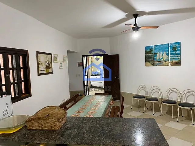 Casa com 371m² 3 quartos e 2 banheiros, à venda, no bairro Balneário Gardem Mar em Caraguatatuba
