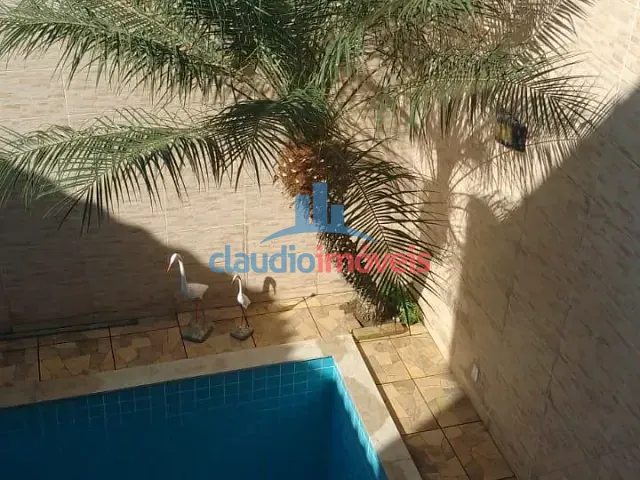 Casa com 136m² 3 quartos e 2 banheiros, à venda, no bairro Colônia Santo Antônio em Barra Mansa