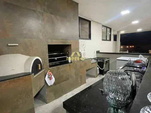 Casa com 300m² 2 quartos e 3 banheiros, à venda ou para alugar, no bairro Jardim Taquaral em Salto