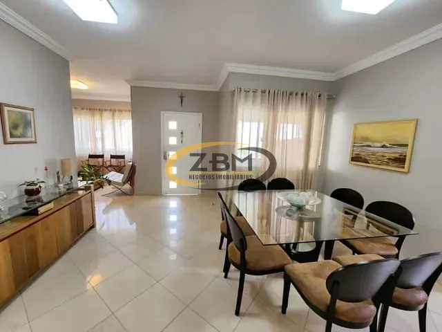 Casa 3 quartos e 4 banheiros, à venda, no bairro Terra Bonita em Londrina