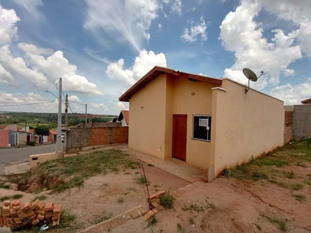 Casa com 223m², à venda, no bairro Jardim das Tulipas em São João da Boa Vista