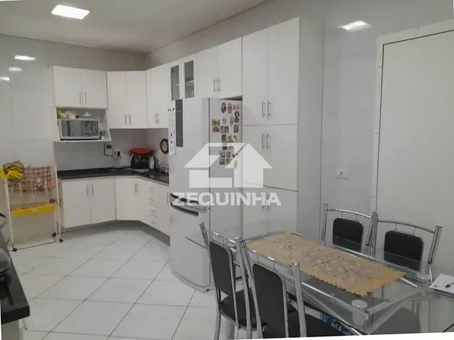 Casa com 125m² 2 quartos e 3 banheiros, à venda, no bairro Pestana em Osasco