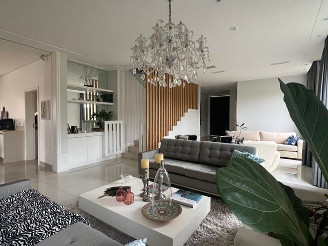 Casa com 474m² 5 quartos e 7 banheiros, à venda, no bairro Alphaville em Santana de Parnaíba