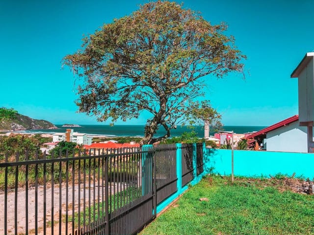 Casa 3 quartos e 1 banheiro, para alugar, no bairro Ingleses do Rio Vermelho em Florianópolis