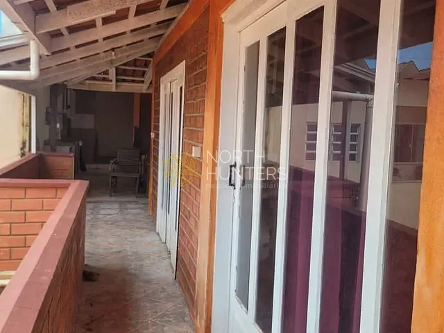 Casa com 350m² 8 quartos e 5 banheiros, à venda, no bairro Centro em Balneário Barra do Sul