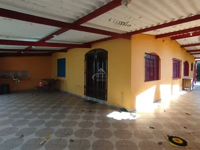 Casa com 450m² 2 quartos e 2 banheiros, à venda, no bairro Boraceia em Bertioga