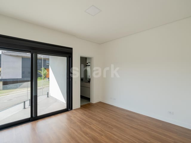 Casa com 422m² 4 quartos e 6 banheiros, à venda, no bairro Alphaville em Santana de Parnaíba