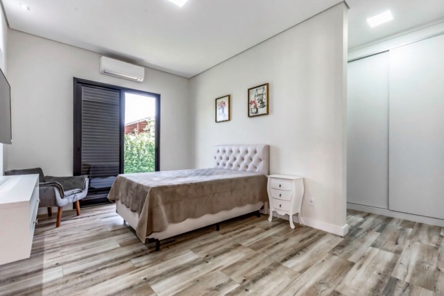 Casa com 2030m² 5 quartos e 7 banheiros, à venda ou para alugar, no bairro Porto Feliz em Porto Feliz
