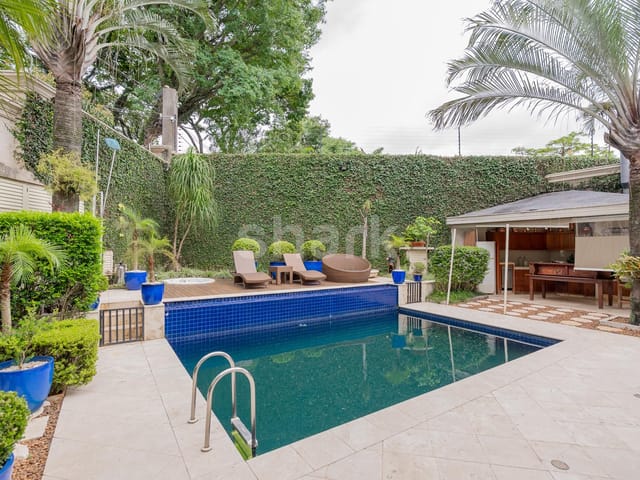 Casa com 584m² 5 quartos e 10 banheiros, à venda ou para alugar, no bairro Vila Madalena em São Paulo