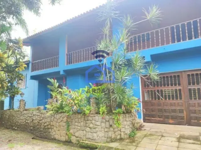 Casa com 366m² 7 quartos e 4 banheiros, à venda, no bairro Martim de Sá em Caraguatatuba
