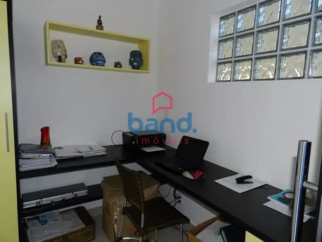 Casa com 1000m² 5 quartos e 7 banheiros, à venda, no bairro Portal dos Bandeirantes I em Porto Feliz