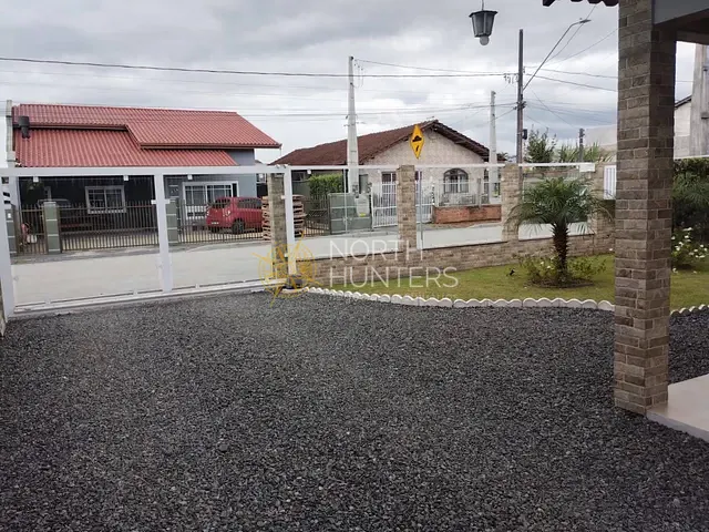 Casa com 150m² 3 quartos e 3 banheiros, à venda, no bairro Aventureiro em Joinville