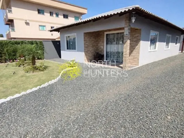 Casa com 150m² 3 quartos e 3 banheiros, à venda, no bairro Aventureiro em Joinville