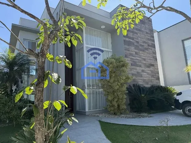 Casa com 420m² 4 quartos e 6 banheiros, à venda, no bairro Massaguaçu em Rua Hum
