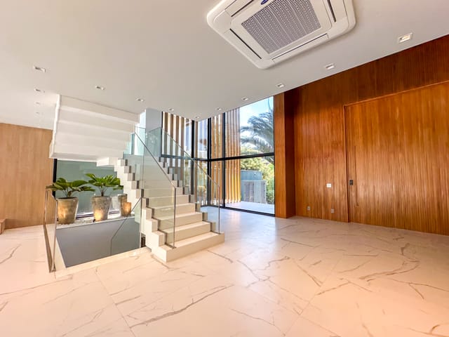 Casa com 1480m² 8 quartos e 12 banheiros, à venda, no bairro Barra da Tijuca em Rio de Janeiro