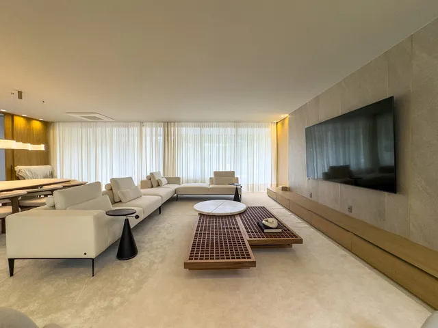 Casa com 1480m² 8 quartos e 12 banheiros, à venda, no bairro Barra da Tijuca em Rio de Janeiro