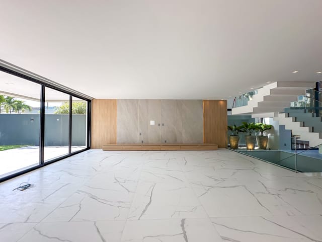 Casa com 1480m² 8 quartos e 12 banheiros, à venda, no bairro Barra da Tijuca em Rio de Janeiro