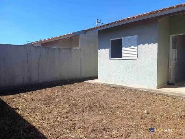 Casa com 140m² 2 quartos e 2 banheiros, à venda, no bairro Goitacazes em Campos dos Goytacazes