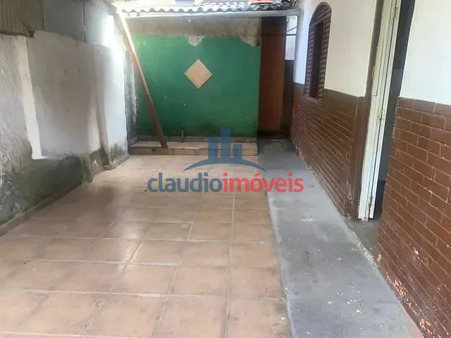 Casa 1 quarto e 1 banheiro, à venda, no bairro Vila Ursulino em Barra Mansa