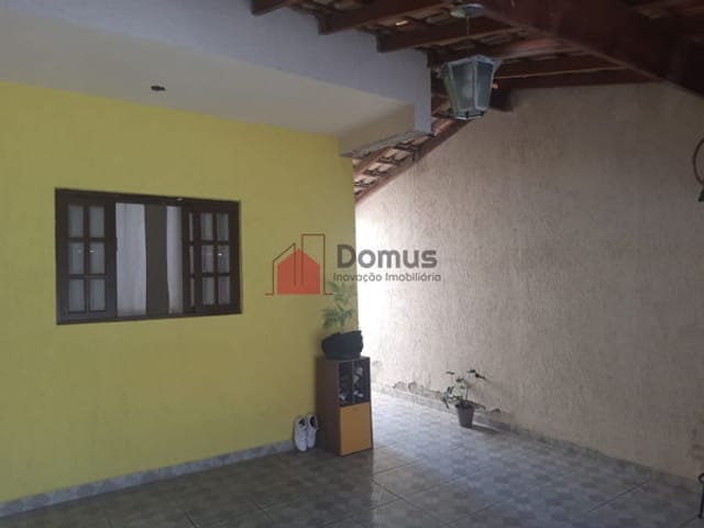 Casa com 125m², à venda, no bairro Conjunto Residencial Araretama em Pindamonhangaba