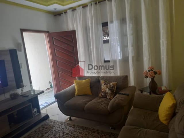 Casa com 125m², à venda, no bairro Conjunto Residencial Araretama em Pindamonhangaba