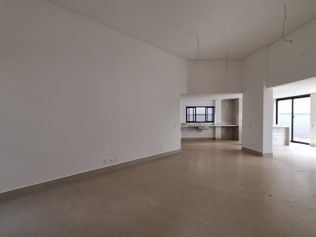 Casa com 516m² 4 quartos e 4 banheiros, à venda, no bairro Recanto do Salto em Londrina