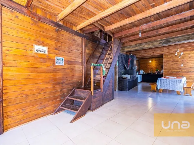 Casa com 366m² 6 quartos e 4 banheiros, à venda, no bairro Boa Vista em Curitiba