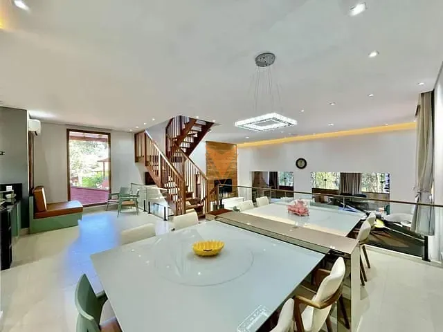 Casa com 2000m² 4 quartos e 5 banheiros, à venda, no bairro Chácara dos Lagos em Carapicuíba