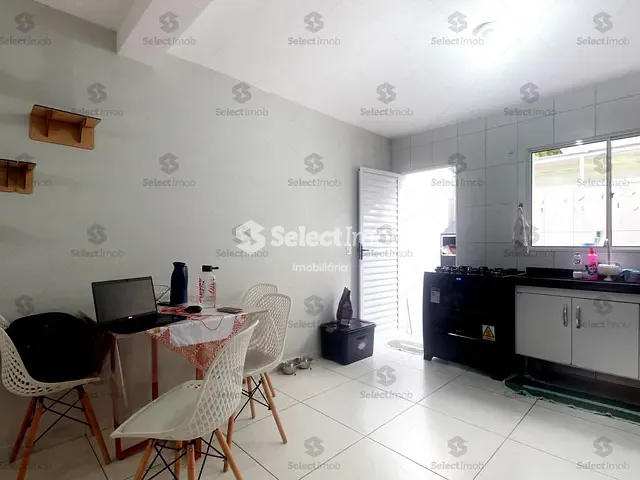 Casa com 55m² 2 quartos e 2 banheiros, à venda, no bairro Jardim Itapeva em Mauá