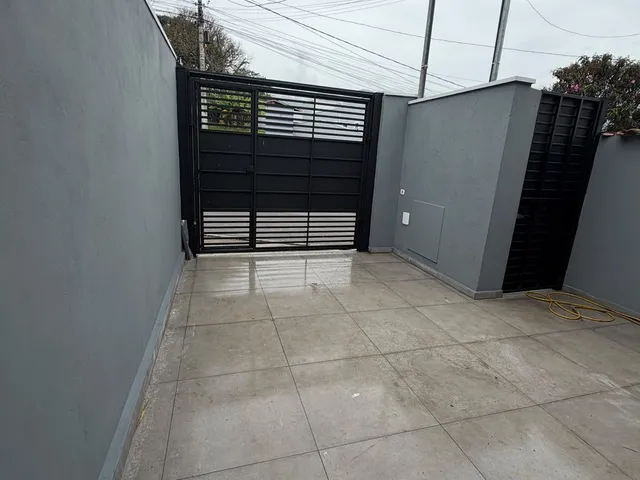 Casa 3 quartos e 2 banheiros, para alugar, no bairro Extremaville em Extrema