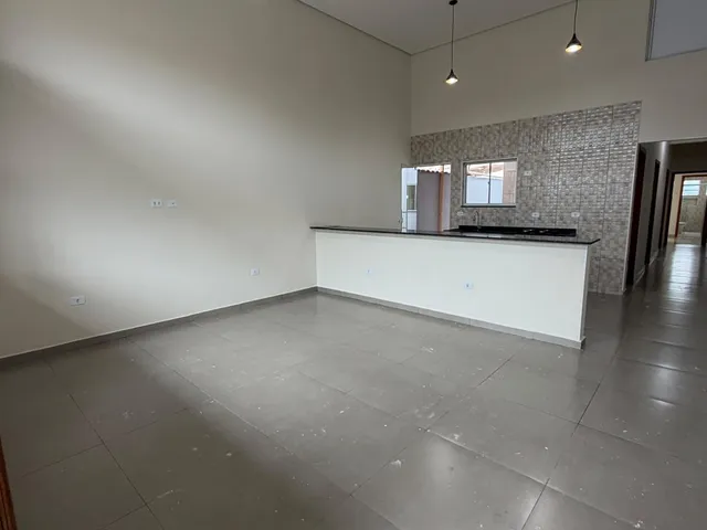 Casa 3 quartos e 2 banheiros, para alugar, no bairro Extremaville em Extrema