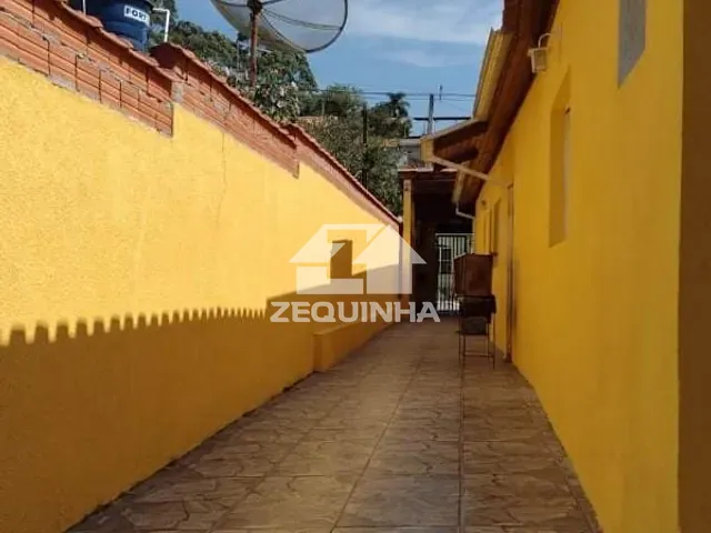 Casa com 180m² 2 quartos e 1 banheiro, à venda, no bairro Jardim Santa Maria em Sao Roque