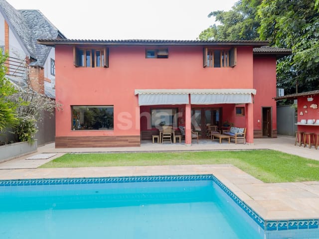 Casa com 480m² 4 quartos e 5 banheiros, à venda, no bairro Alphaville em Santana de Parnaíba