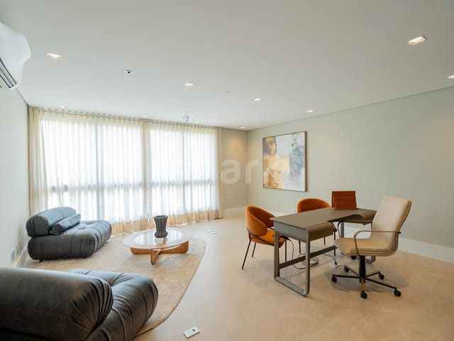 Casa com 1500m² 5 quartos e 7 banheiros, à venda, no bairro Residencial Tamboré em Barueri