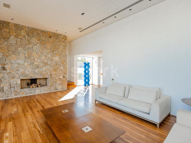 Casa com 720m² 4 quartos e 7 banheiros, para alugar, no bairro Tamboré em Santana de Parnaíba