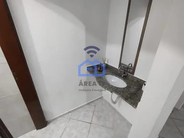 Casa 3 quartos e 4 banheiros, à venda, no bairro Pontal de Santa Marina em Caraguatatuba