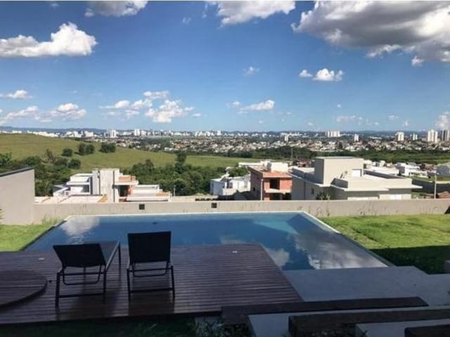 Casa com 900m² 5 quartos e 4 banheiros, à venda, no bairro Condomínio Reserva do Paratehy em São José dos Campos