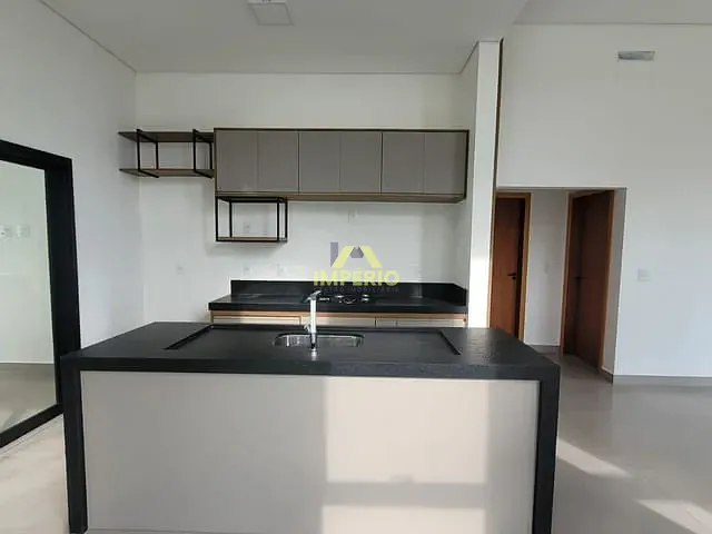 Casa 3 quartos e 4 banheiros, à venda, no bairro Residencial Lagos D'Icaraí em Salto