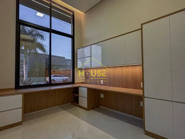 Casa com 550m² 4 quartos e 5 banheiros, à venda, no bairro Parque Residencial Damha V em São José do Rio Preto