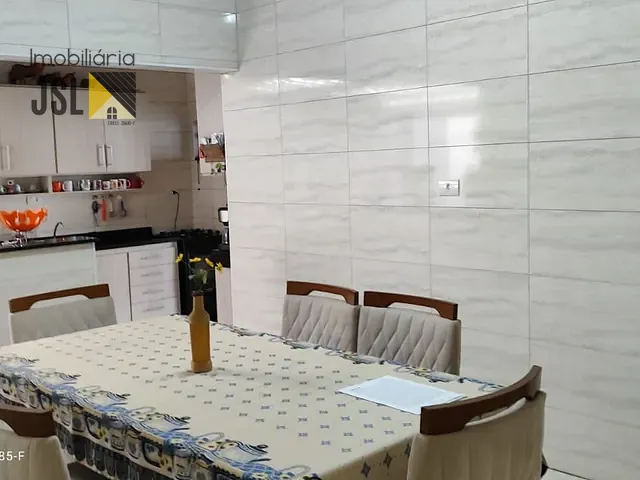 Casa com 150m² 3 quartos e 2 banheiros, à venda, no bairro Vila Bandeirantes em Caçapava